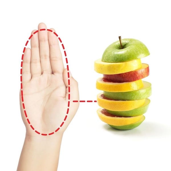Une main entière correspond à la bonne portion de fruits