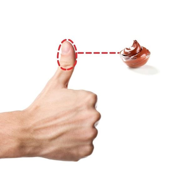 La phalange d'un pouce correspond à la bonne portion de pâte à tartiner