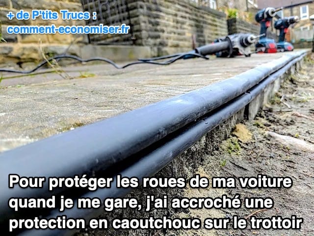 Un caoutchouc sur le trottoir pour prot&eacute;ger les roues de ma voiture en me garant