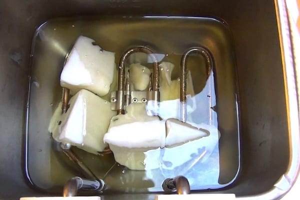 De l'huile de friture avec de l'huile de coco