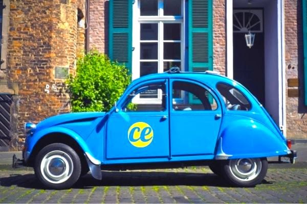 Pour vivre plus frugalement, ayez une seule voiture.