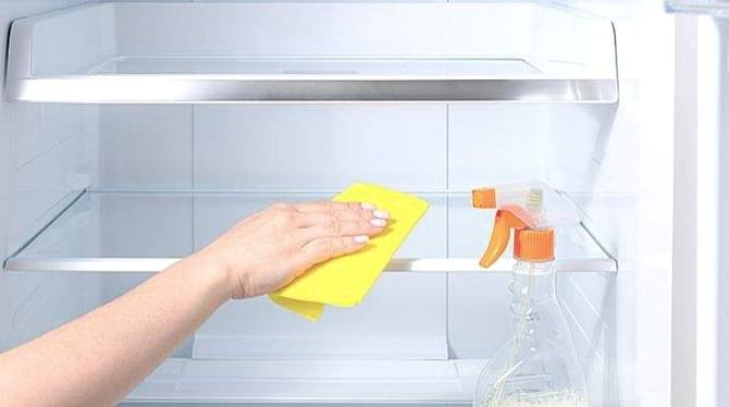 Nettoyer votre frigo au bicarbonate : L'éco-révolution pour une cuisine  impeccable !