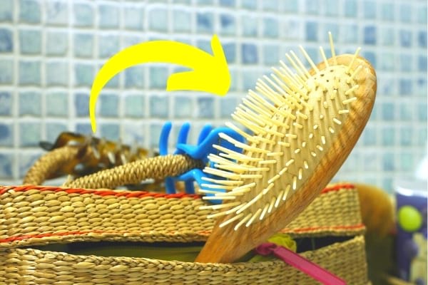 Psoriasis du cuir chevelu : attention lorsque vous coiffez vos cheveux.