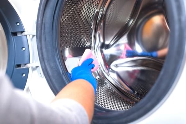 Comment faire pour garder votre lave-linge propre plus longtemps ?