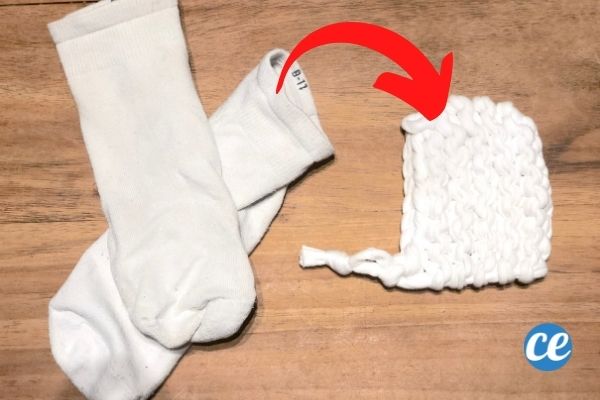 Tuto Faire Un Tawashi Avec Des Chaussettes Usagées www.comment-economiser.fr