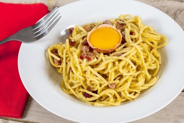 Que Faire avec des Jaunes d’Oeufs ? 17 Recettes Anti-Gaspi.