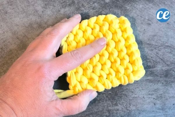 Comment Faire une Éponge Tawashi en 5 min (Avec des Vieilles Chaussettes).