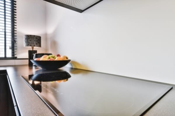 Une surface de cuisine qui brille