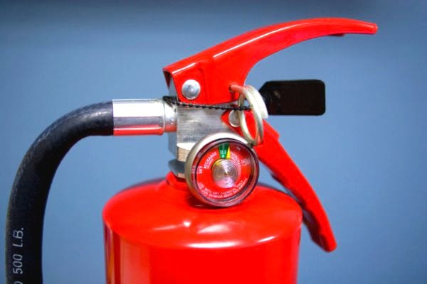 Un extincteur ne se conserve pas plus de 20 ans.