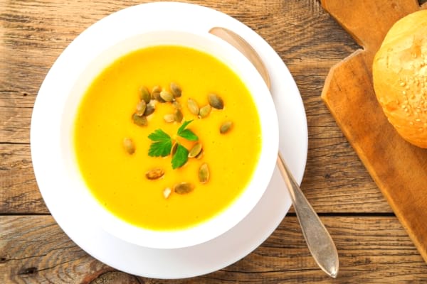 Les graines de courge sont parfaites pour relever les soupes.