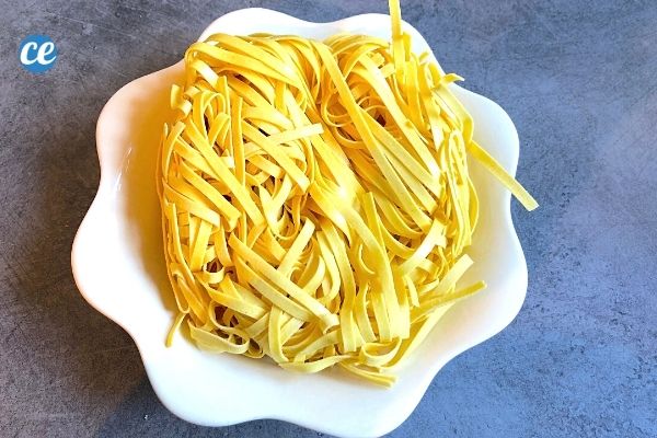 Dosage Pates Par Personne 5 Choses à Savoir Sur La Bonne Quantité De Pâtes Par Personne 5 Combien de Pâtes Par Personne ? L'Astuce Pour Bien les Doser Sans Balance.