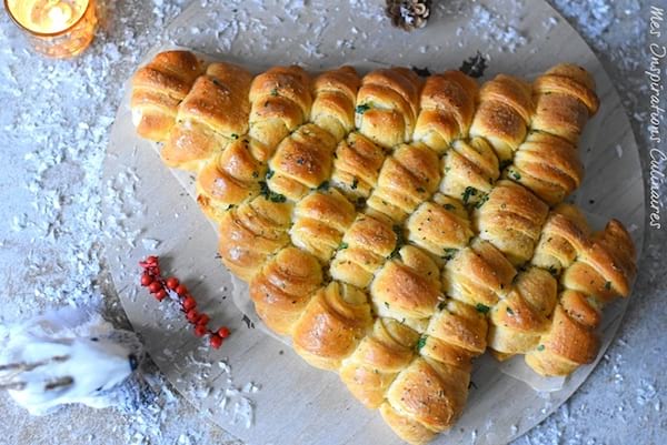 un sapin de Noël feuilleté au fromage