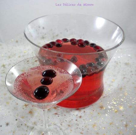 Soupe de champagne aux baies rouges pour noël