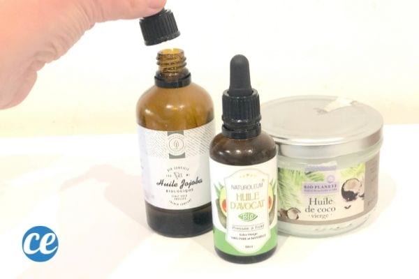 de l'huile de jojoba, de l'huile d'avocat et de l'huile de coco