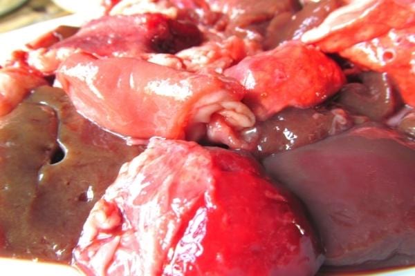 Plusieurs types d'abats qui sont riches en cholestérol