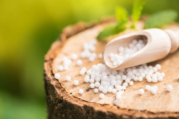 Des gélules homéopathiques pour soigner les vertiges