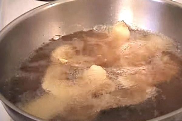 potato peelings to clean the oil