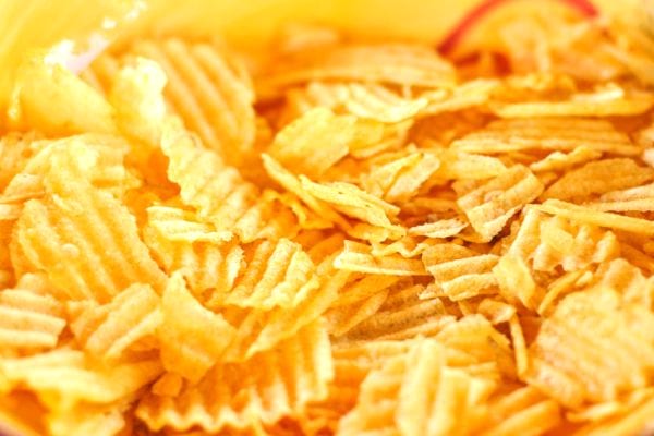 Évitez la malbouffe pour faire des économies sur vos courses.