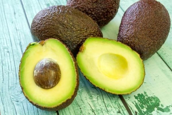 de l'avocat riche en vitamine B9