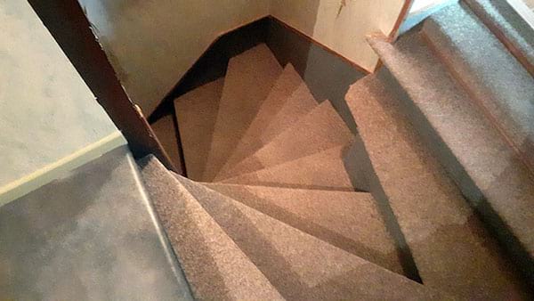 Escaliers désordonnés 