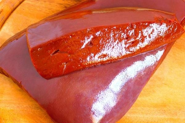 Du foie de boeuf riche en vitamine B9