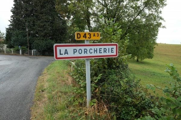 Panneau du village La Porcherie
