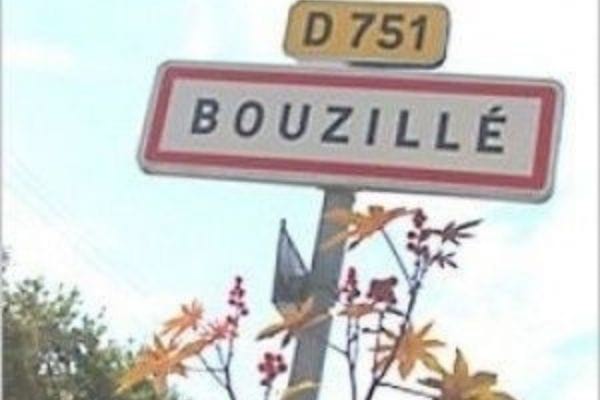 panneau de la ville de Bouzillé