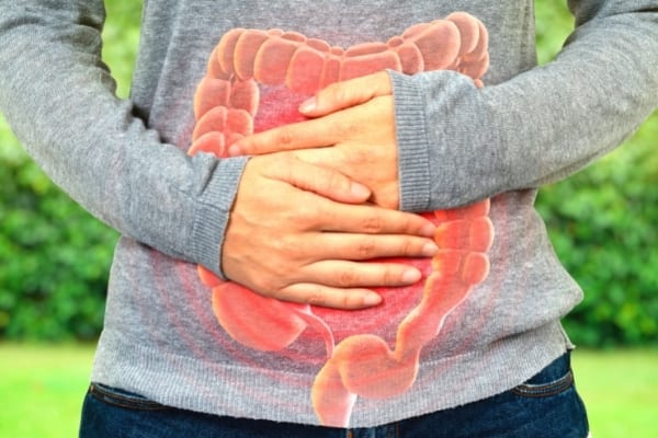 Certains troubles gastro-intestinaux peuvent faire apparaître des selles vertes.