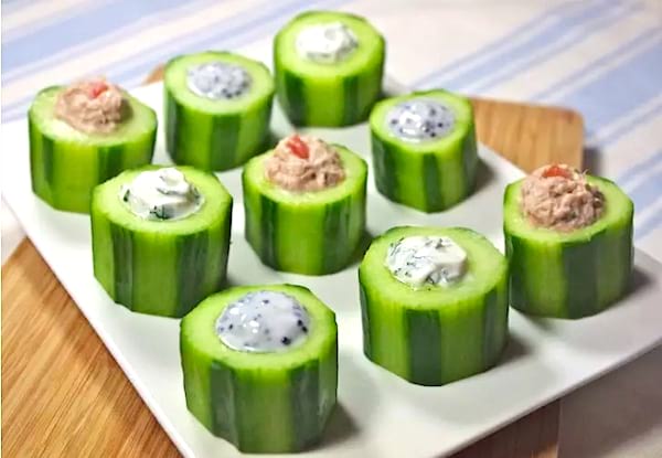 Concombre farcis avec des sauces pour un apéro facile