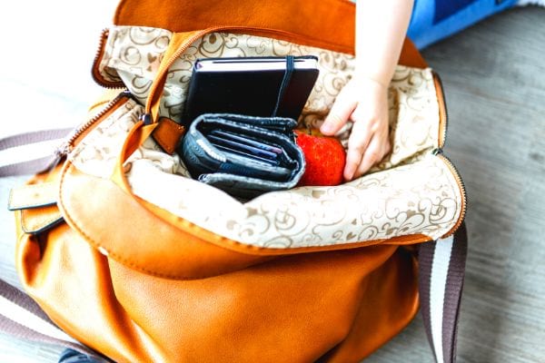 Gardez un double de vos clés dans tous vos sacs à main pour ne plus jamais rester enfermé dehors.