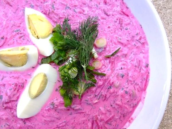 une soupe froide de concombre pour un plat léger le soir