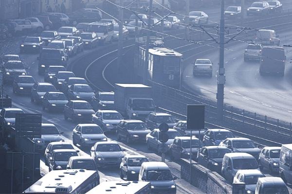 des bouchons de voitures