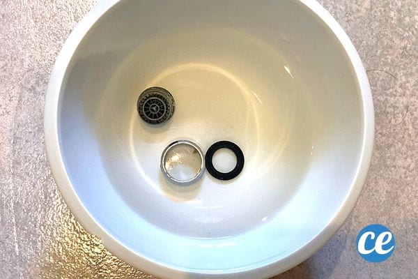 Détartartrer un mousseur de robinet : 6 astuces à suivre