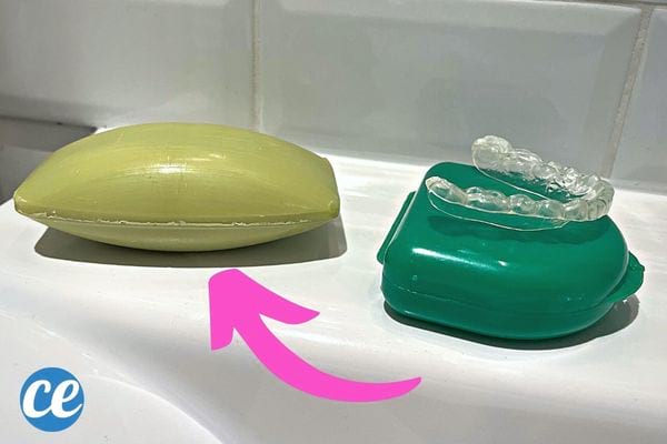 Savon de Marseille pour nettoyer des gouttières dentaire 