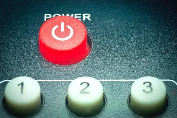 Un bouton de mise en veille d'une télé qui augmente la facture d'électricité