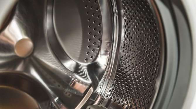 Un tambour de machine à laver tout propre