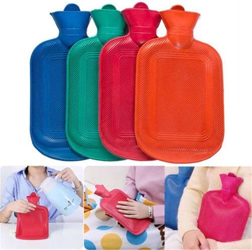 Plusieurs bouillotte avec des couleurs différentes