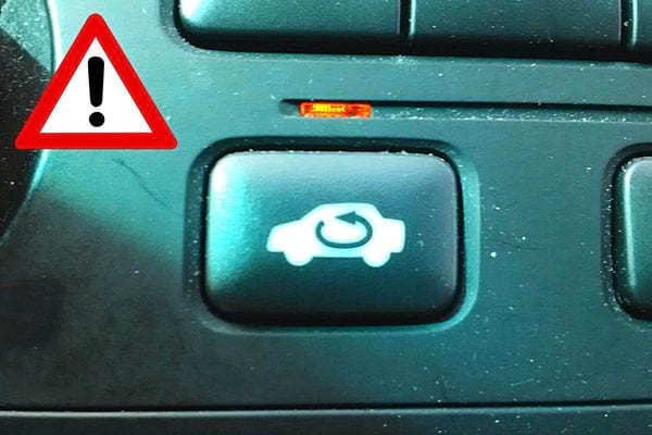 A dangerous button in a car 