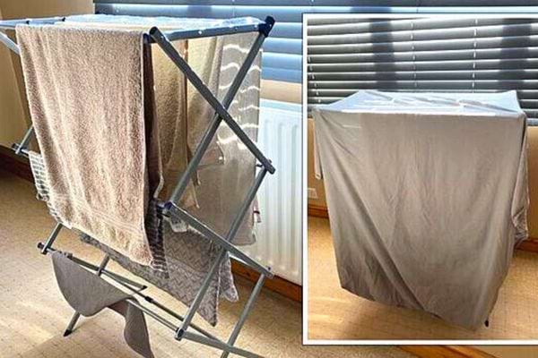 Du linge qui sèche sur un étendoir