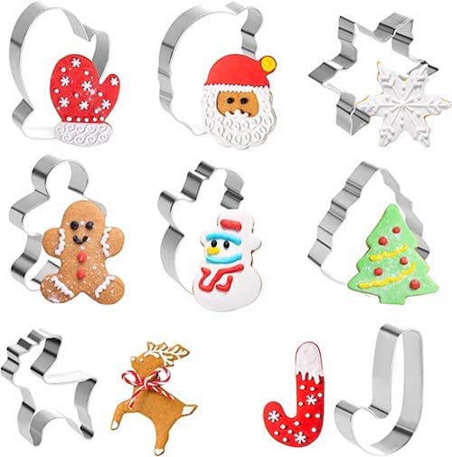 Un lot de 8 emporte pièces de Noël en acier inoxydable