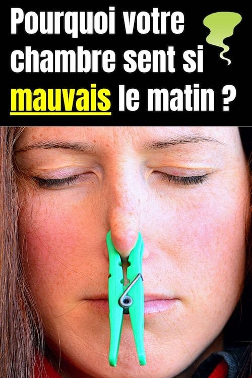 Une femme qui a une épingle verte de linge sur le nez avec les yeux fermés 