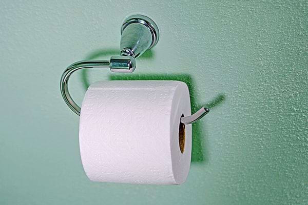 Pourquoi appelle-t-on le papier toilette, le PQ ?