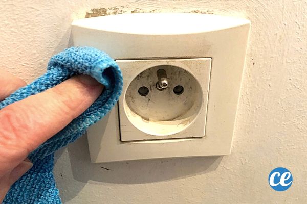 L'Astuce Pour Nettoyer une Prise Électrique (Et Qu'elle Soit Comme Neuve).