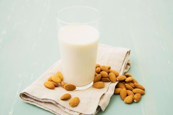 Un verre de lait de vache pouvant être dangereux pour la santé