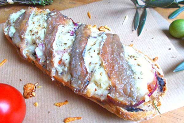 Une grande tartine napolitaine