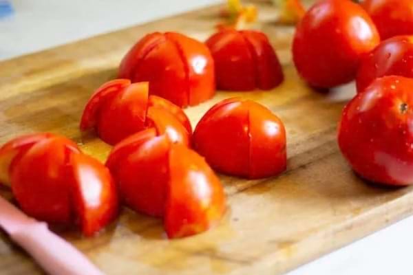 L'Astuce Pour Congeler Les Tomates Crues (Et Les Garder Fraîches ...