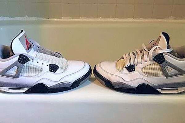 Une paire de Jordan 4 Nike sur une baignoire avec une basket sale et l'autre propre