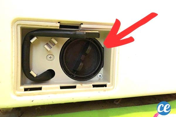 Petite porte du filtre du lave-linge