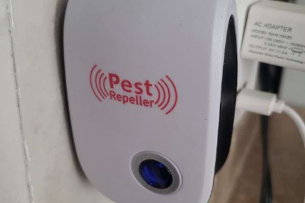 Les pièges à ultrasons pour éloigner les souris.