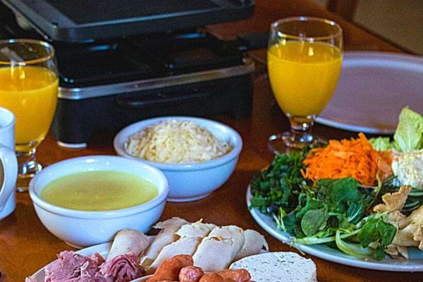 Un grand brunch raclette